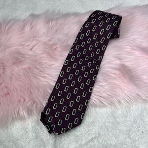 Elegant Purple and Cream Watch with Geometric Design